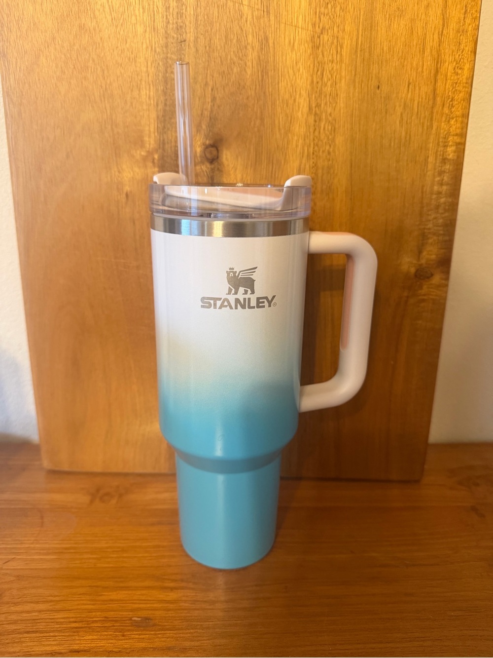 💙✨Stanley 40 oz. Quencher H2.0 FlowState‎ Tumbler Pool Ombre✨💙 Limited Edition